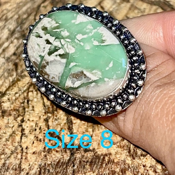 Speckled Variscite- Utahlite Rung Size 8 - Picture 4 of 6